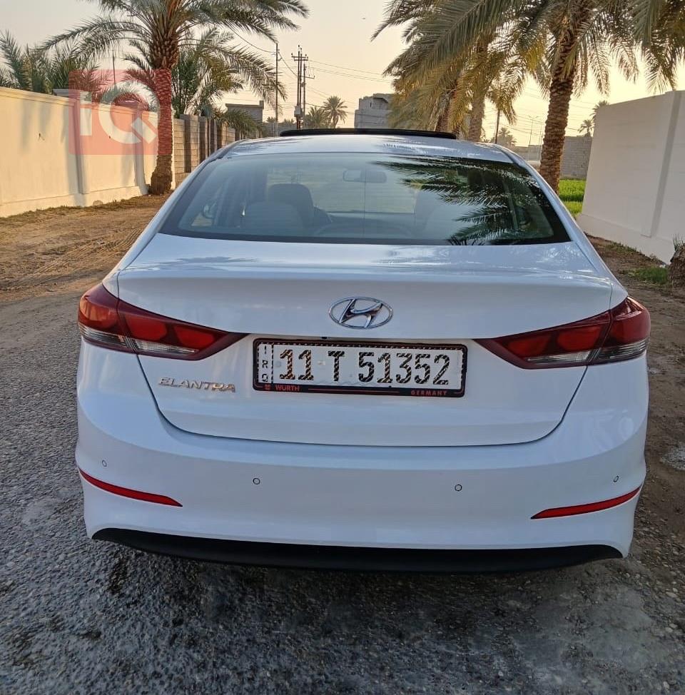 هیۆندای ئەلەنترا